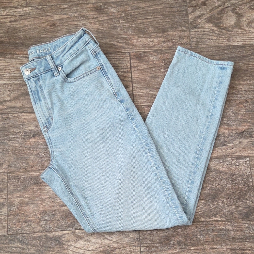 American Eagle Outfitters Light Wash High Rise Jeans